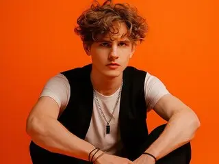 Pussy GeorgeGrant