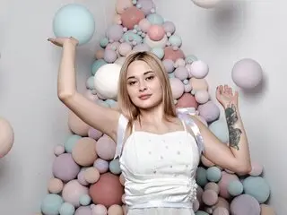 Amateur NikkiLovi